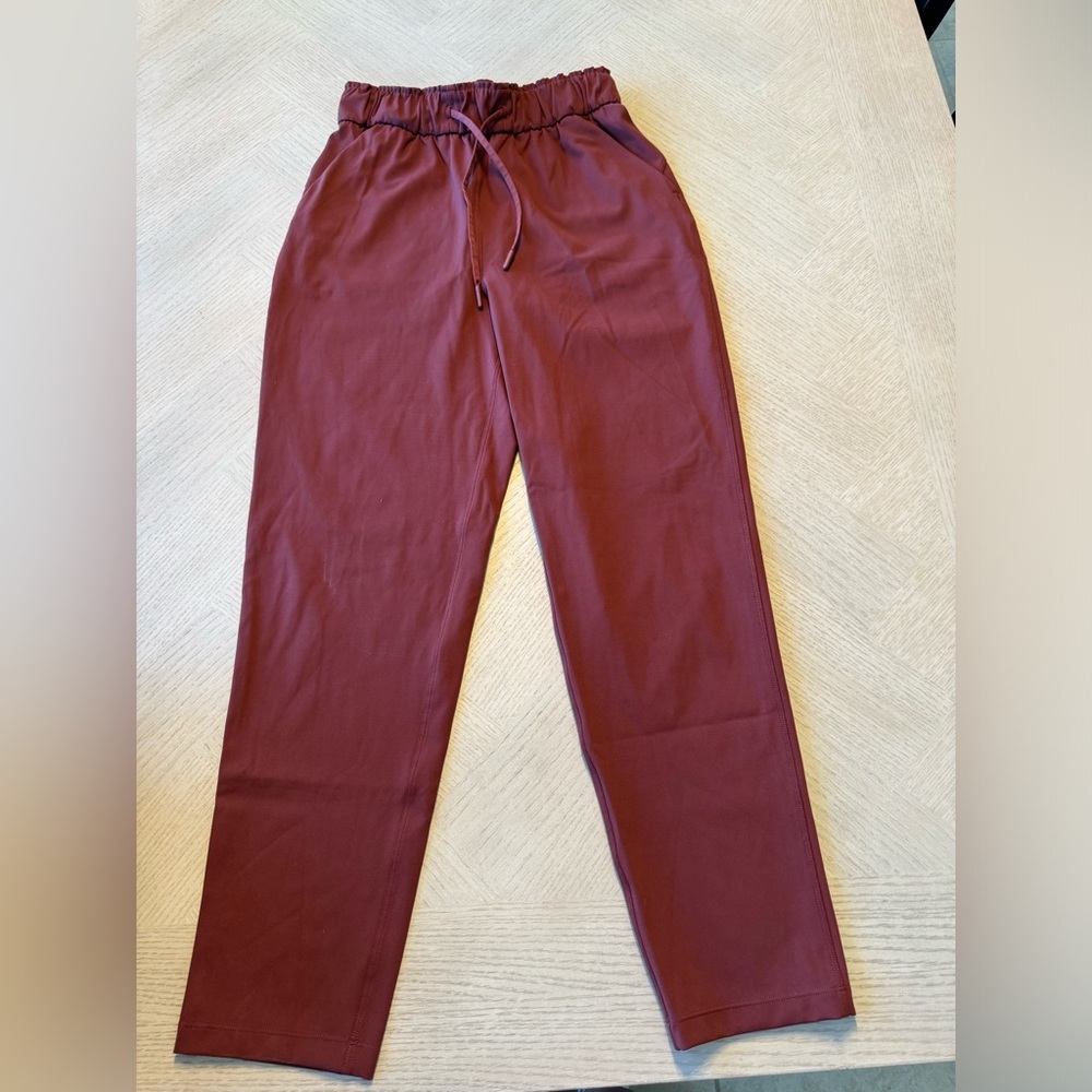 Lululemon straight leg joggers